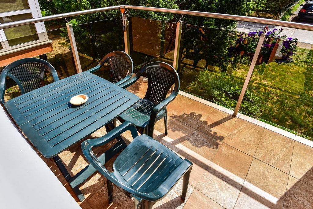 Neriesapartment No.3 With Terrace In Centrum 帕兰加 外观 照片